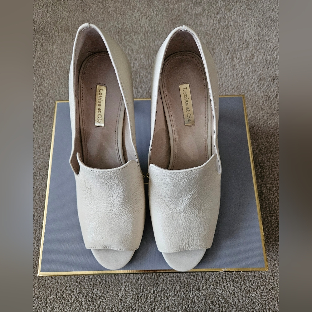 Louise et Cie Cream Leather Heels